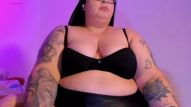 Snapshot of Apriilpeach_ chatting on December 17, 5:41 pm Apriilpeach online show from December 17, 5:41 pm