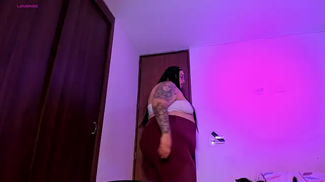 Snapshot of Apriilpeach_ chatting on December 19, 5:20 pm Apriilpeach online show from December 19, 5:20 pm