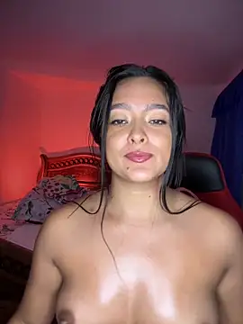 Snapshot of cristina1800 chatting on February 22, 8:18 am cristina1800 online show from February 22, 8:18 am