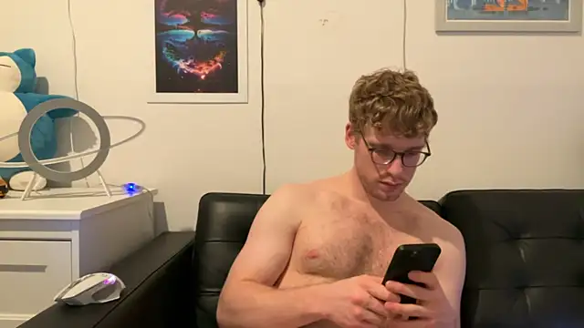 BlueEyedTallGuy94 online show from December 9, 8:22 am