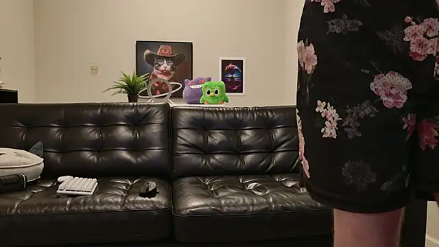 BlueEyedTallGuy94 online show from October 2, 1:01 am