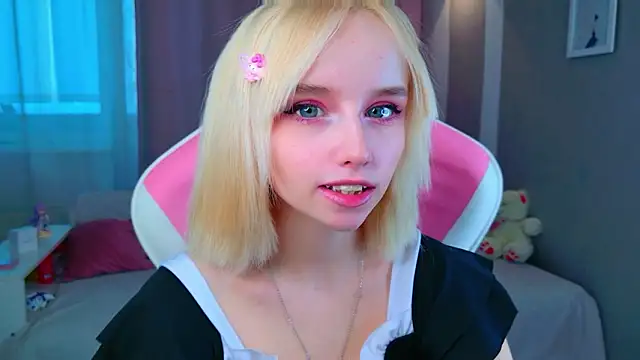 b4by LoL1 online show from March 15, 1:06 pm