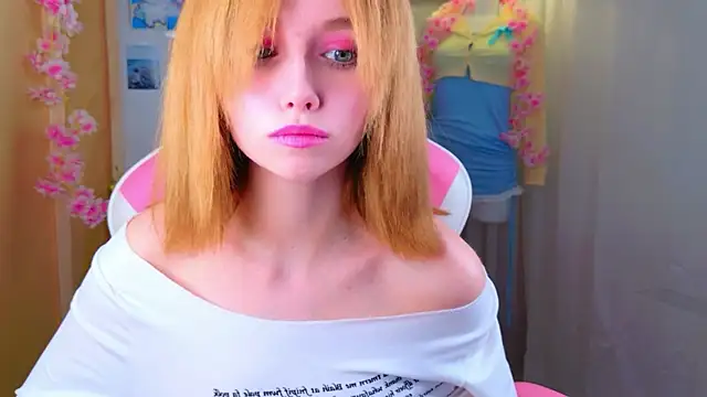 b4by LoL1 online show from May 13, 3:31 pm