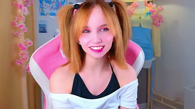 b4by LoL1 online show from May 16, 7:34 pm