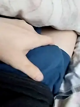 Grig1982 online show from February 10, 7:01 am