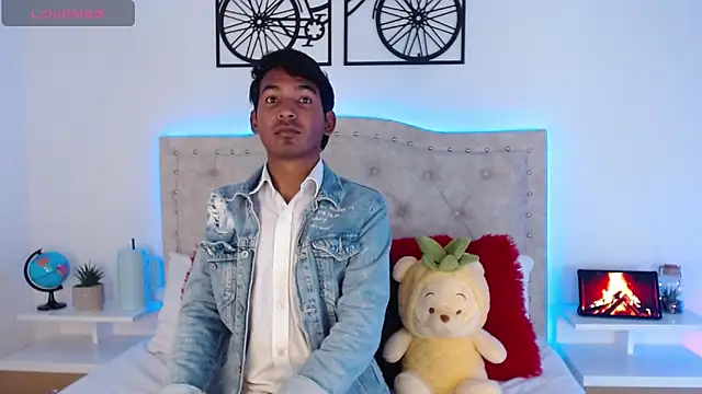 Sam-Torres online show from September 18, 11:29 pm