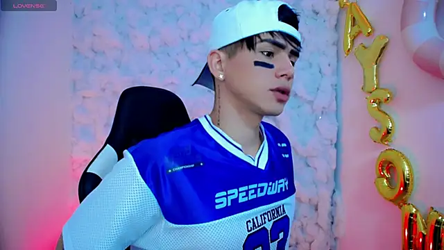 Tayson Rivers online show from October 16, 9:27 pm