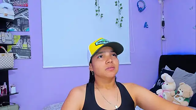 sara mendez2 online show from March 10, 11:06 pm