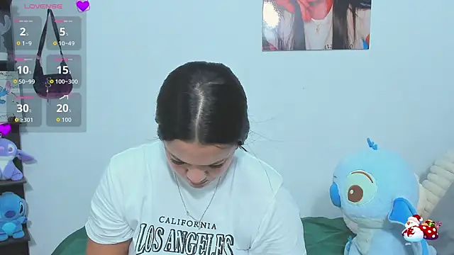 sara mendez2 online show from April 7, 11:37 pm