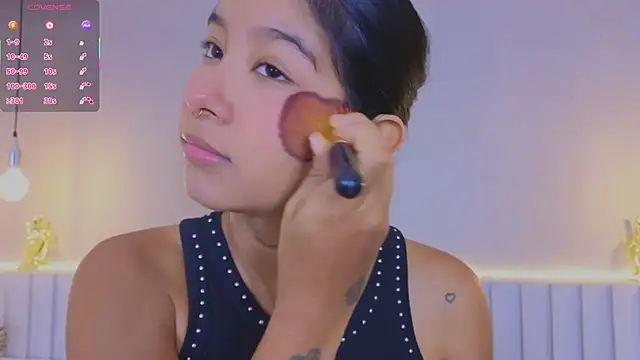 Snapshot of Aida_moreno chatting on October 18, 11:44 am Aida moreno online show from October 18, 11:44 am