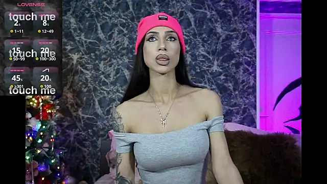 BrianaGolddenn online show from December 21, 6:04 pm