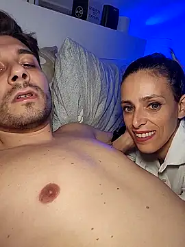 Snapshot of dansarah chatting on September 9, 9:25 pm dansarah online show from September 9, 9:25 pm