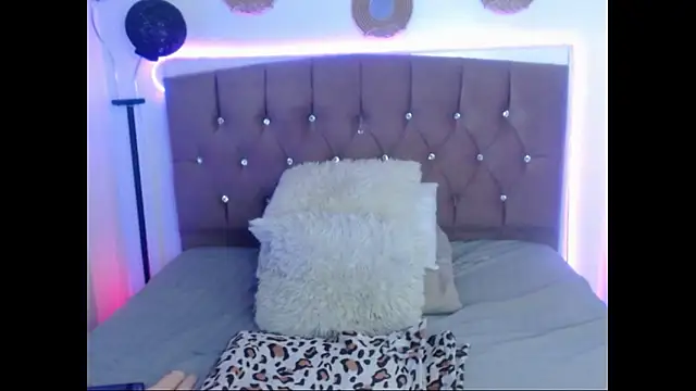 ailyn miranda online show from December 15, 7:18 pm