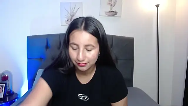 ailyn miranda online show from December 17, 7:53 pm