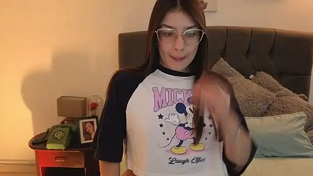 Emma Lombardi online show from November 16, 1:28 pm