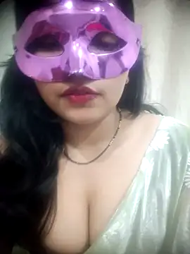 Snapshot of Shivi_shahh chatting on December 6, 6:50 pm Shivi shahh online show from December 6, 6:50 pm