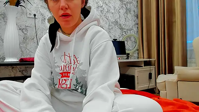 foxy blond online show from February 24, 12:52 am