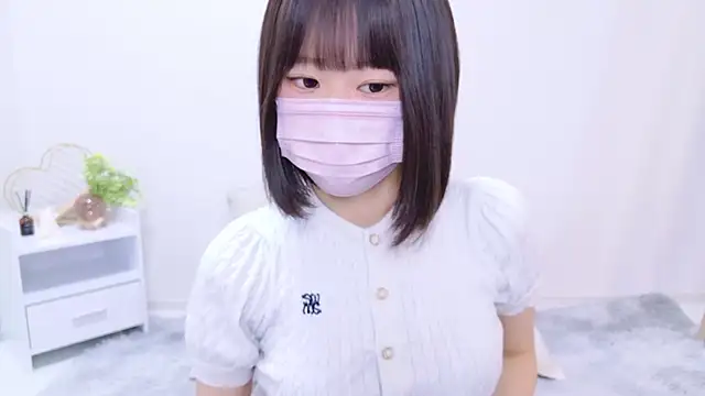 Snapshot of Im_Yu-na chatting on February 3, 1:30 pm Im Yu-na online show from February 3, 1:30 pm