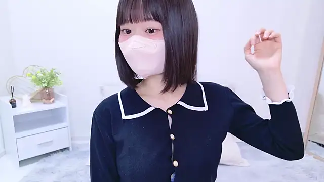 Snapshot of Im_Yu-na chatting on February 12, 12:58 am Im Yu-na online show from February 12, 12:58 am
