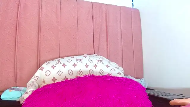 margiesfunnyhot303av online show from March 5, 6:12 am