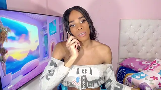 DannaDocell online show from March 19, 5:06 pm