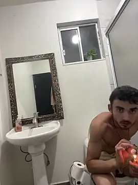 Snapshot of kevinsito1 chatting on September 29, 11:37 am kevinsito1 online show from September 29, 11:37 am