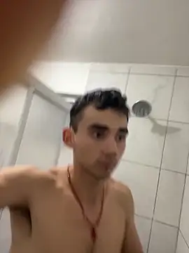 Snapshot of kevinsito1 chatting on October 6, 12:02 pm kevinsito1 online show from October 6, 12:02 pm