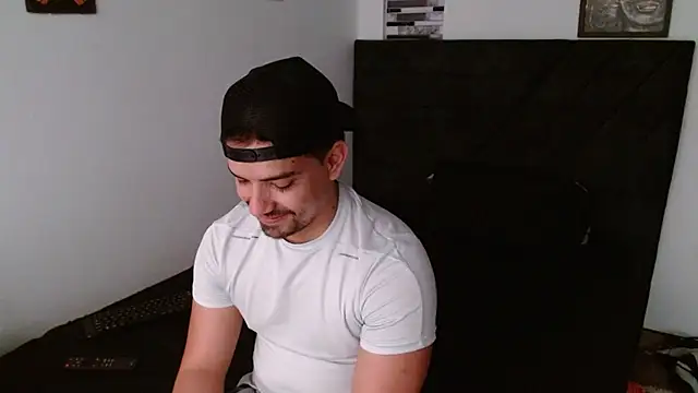 Ian Daviz online show from February 5, 6:23 pm