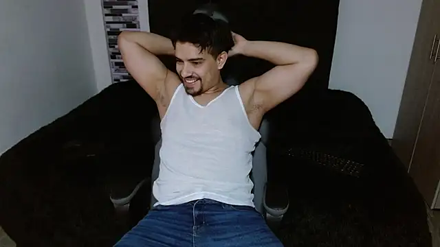 Snapshot of Ian_Daviz chatting on February 13, 5:20 pm Ian Daviz online show from February 13, 5:20 pm