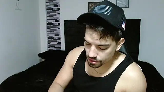 Snapshot of Ian_Daviz chatting on February 16, 9:27 am Ian Daviz online show from February 16, 9:27 am