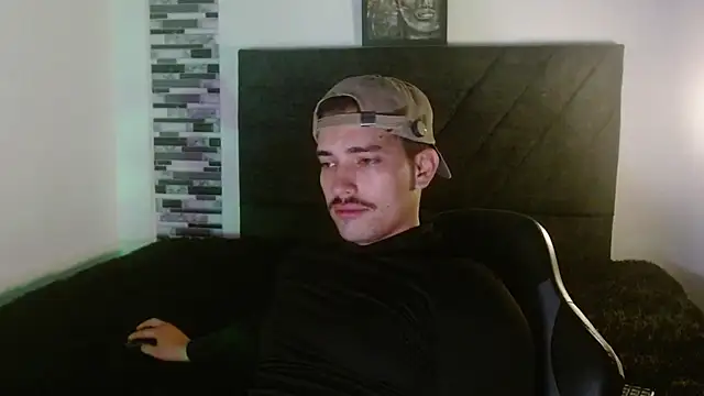 Snapshot of Ian_Daviz chatting on March 19, 2:37 am Ian Daviz online show from March 19, 2:37 am