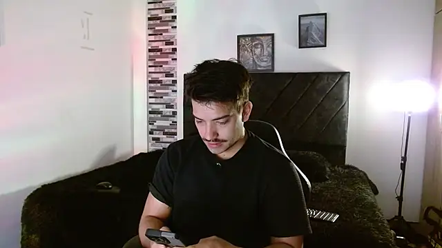 Snapshot of Ian_Daviz chatting on March 23, 1:26 pm Ian Daviz online show from March 23, 1:26 pm