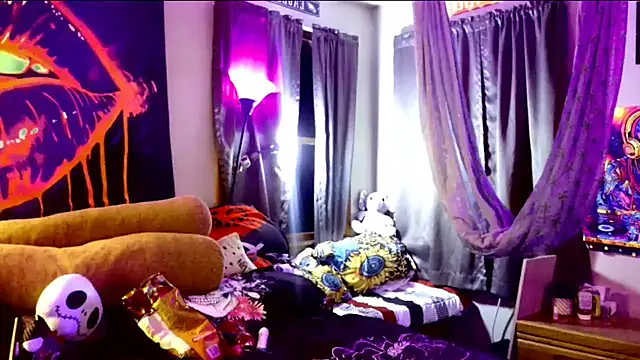 Snapshot of KRYZTALYNXXX chatting on February 20, 1:51 pm KRYZTALYNXXX online show from February 20, 1:51 pm