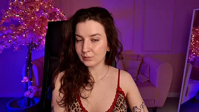 JackieByrd online show from October 12, 1:21 pm