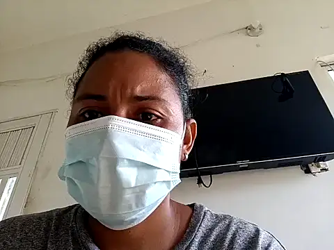 Snapshot of Vannesth20 chatting on December 4, 7:34 pm Vannesth20 online show from December 4, 7:34 pm