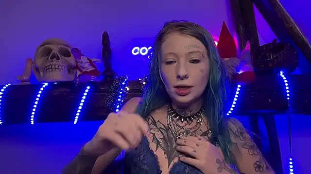 coyemoo online show from January 1, 5:44 pm