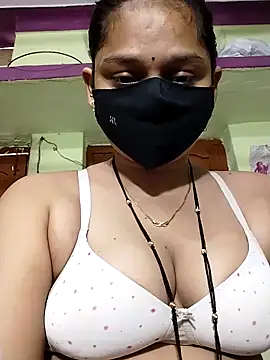 Snapshot of Kashish_18 chatting on June 4, 8:20 am Kashish 18 online show from June 4, 8:20 am