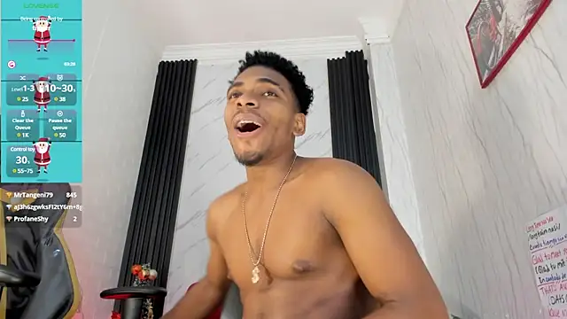 Snapshot of Jack_Muscles69_ chatting on December 22, 6:48 pm Jack Muscles69 online show from December 22, 6:48 pm