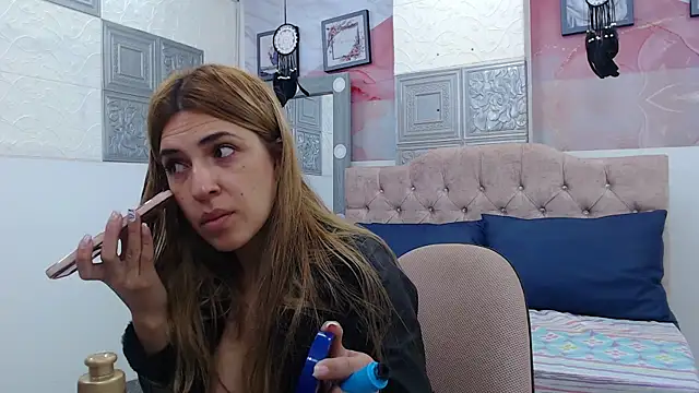 EvaaLovia1 online show from January 4, 2:25 pm