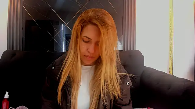 EvaaLovia1 online show from September 24, 1:36 pm