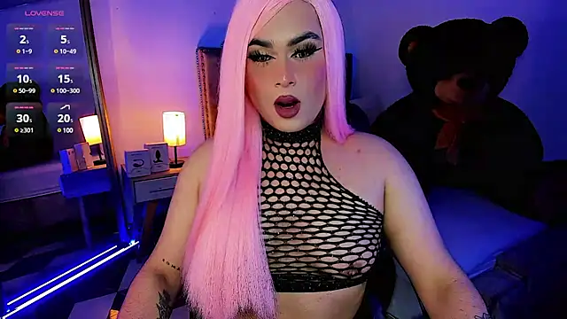 Snapshot of alexia_mattel chatting on February 8, 3:52 am alexia mattel online show from February 8, 3:52 am