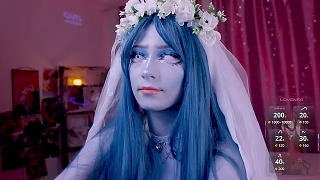 Carolina Leep online show from October 31, 1:45 pm