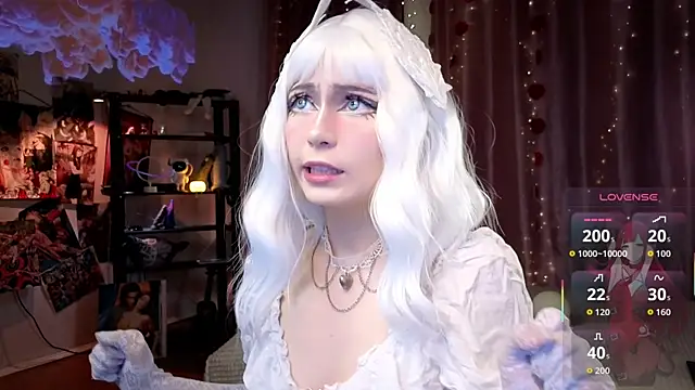 Carolina Leep online show from April 6, 6:09 pm