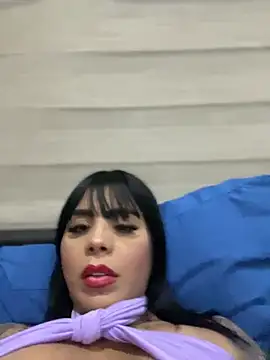 Snapshot of Tamyjenkins1 chatting on May 4, 12:28 am Tamyjenkins1 online show from May 4, 12:28 am