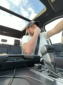 boytoyfrindles online show from February 6, 11:08 pm