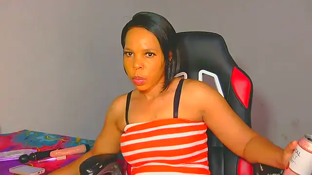 Snapshot of White_Porshe chatting on September 24, 3:26 pm White Porshe online show from September 24, 3:26 pm