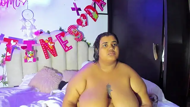 NaomiAsha online show from February 2, 11:40 am