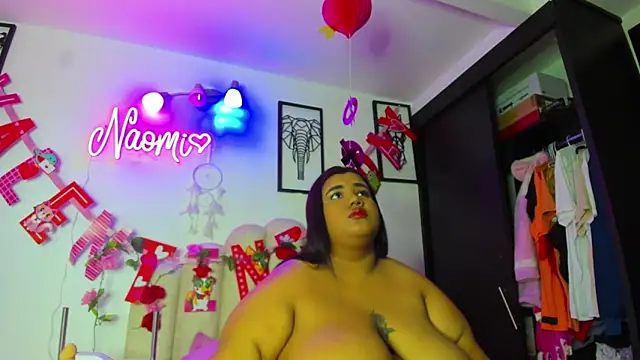 NaomiAsha online show from February 12, 6:09 pm