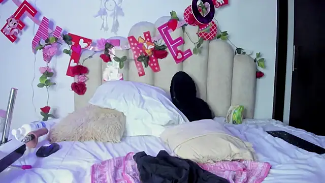 NaomiAsha online show from February 15, 2:26 am