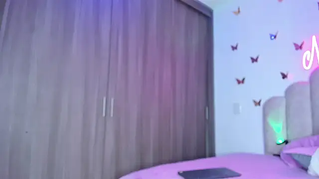 NaomiAsha online show from September 14, 11:20 am